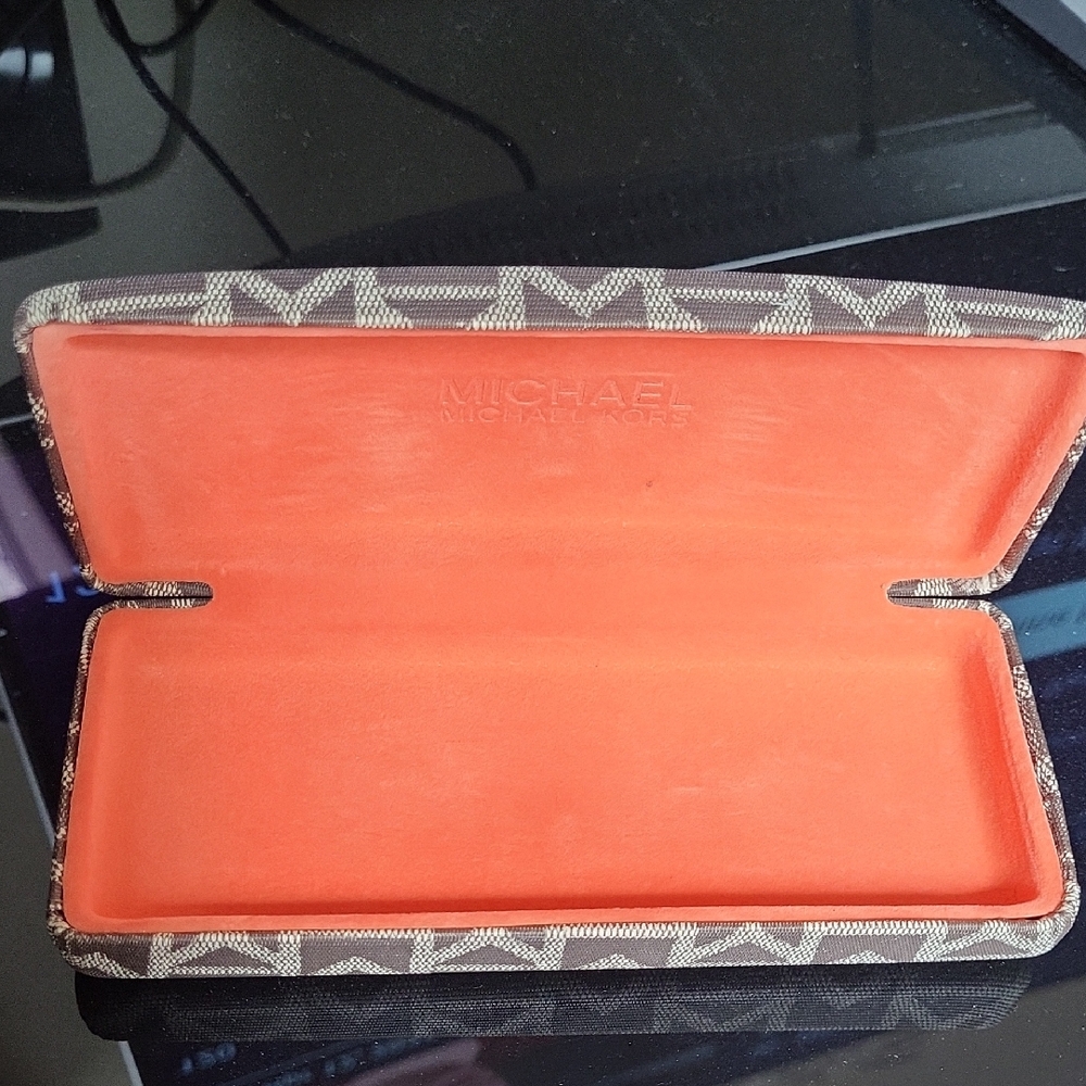 Michael  Kors Sunglasses/ Glasses Case